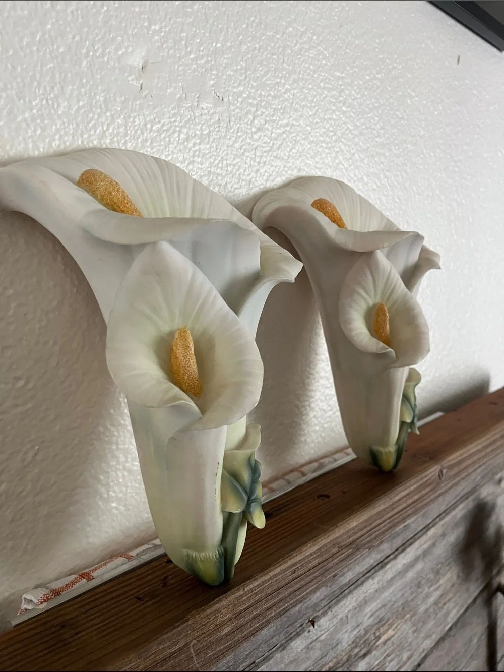 VINTAGE Ibis & Orchid: Calla Lily Wall Pocket Vase / Planters